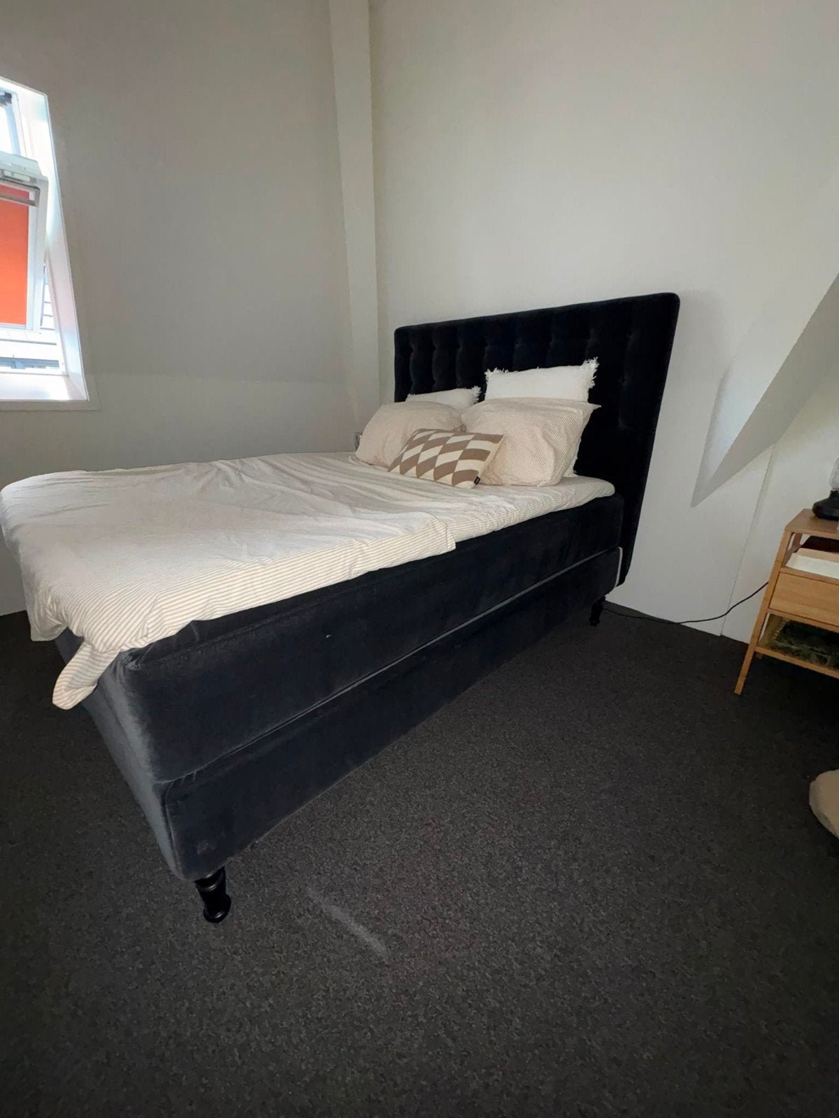 Kongsfjord Boxspring Velvet Antraciet 160x200 met Hoofdbord, Ophalen, Gebruikt, Tweepersoons, Modern, Luxe, Velvet