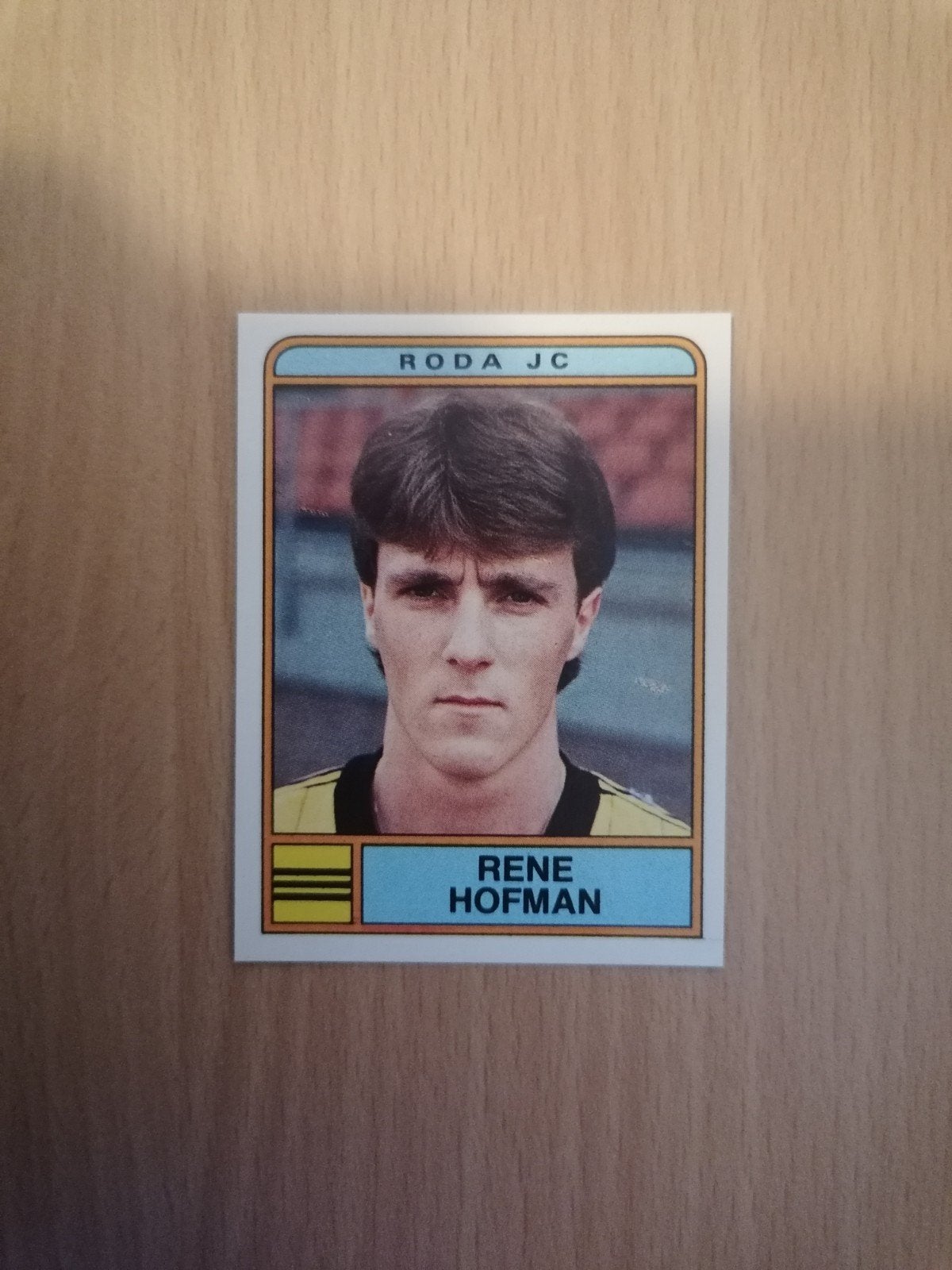 Panini Voetbal 84 #239 Rene Hofman., Verzamelen, Ophalen of Verzenden, Zo goed als nieuw, Ajax, Poster, Plaatje of Sticker