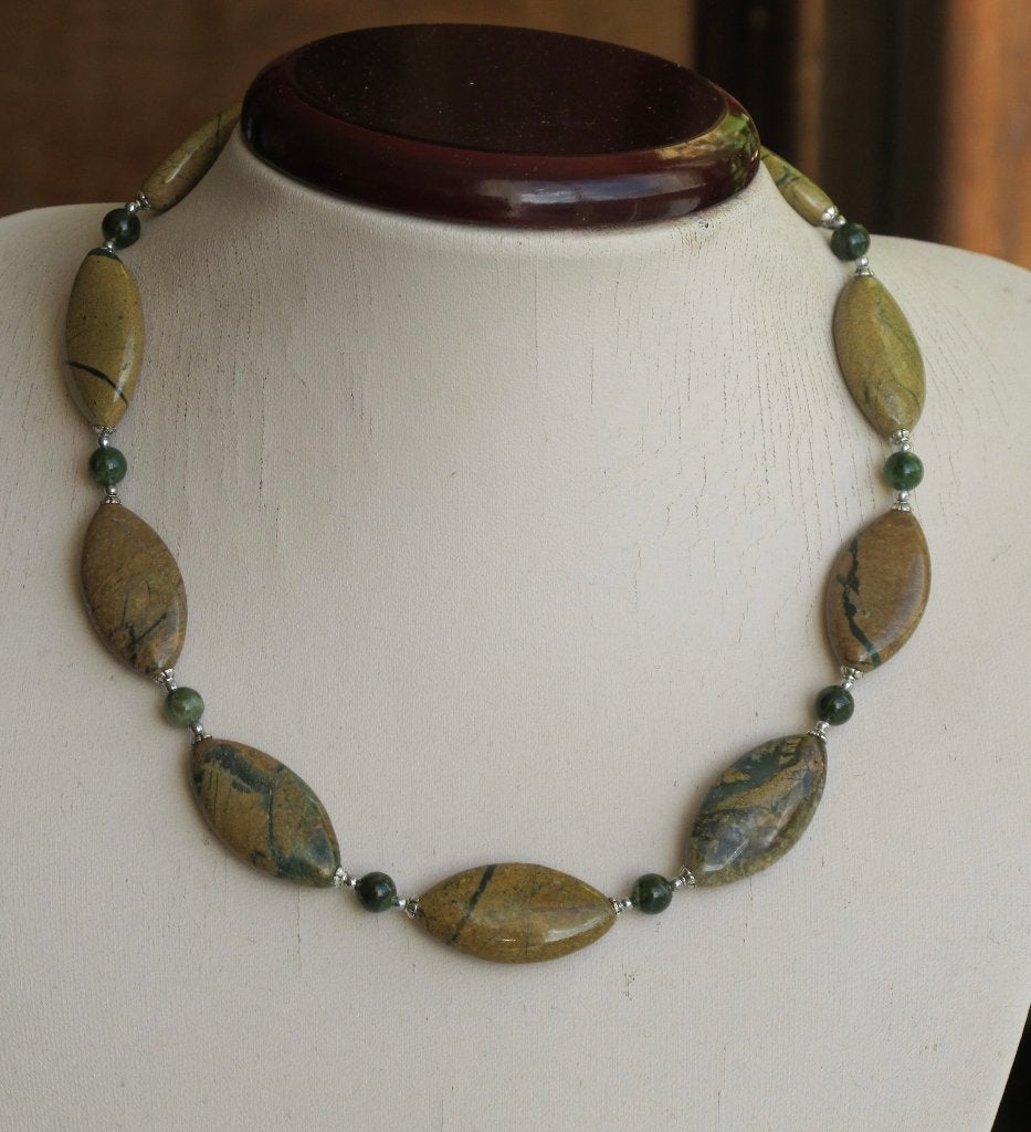 Prachtige ketting met Jaspis en Jade, verstelbaar, Verzenden, Nieuw, Steen of Mineraal, Met edelsteen
