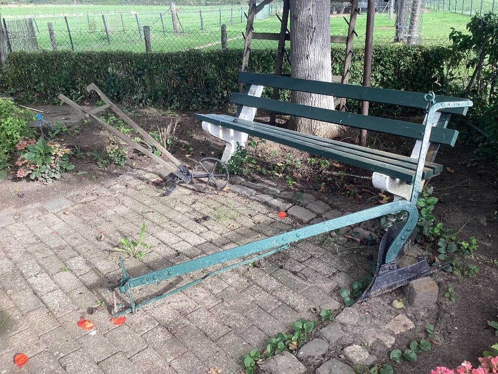 Te koop oude schoffel en een oude ploeg voor paard, Antiek en Kunst, Ophalen