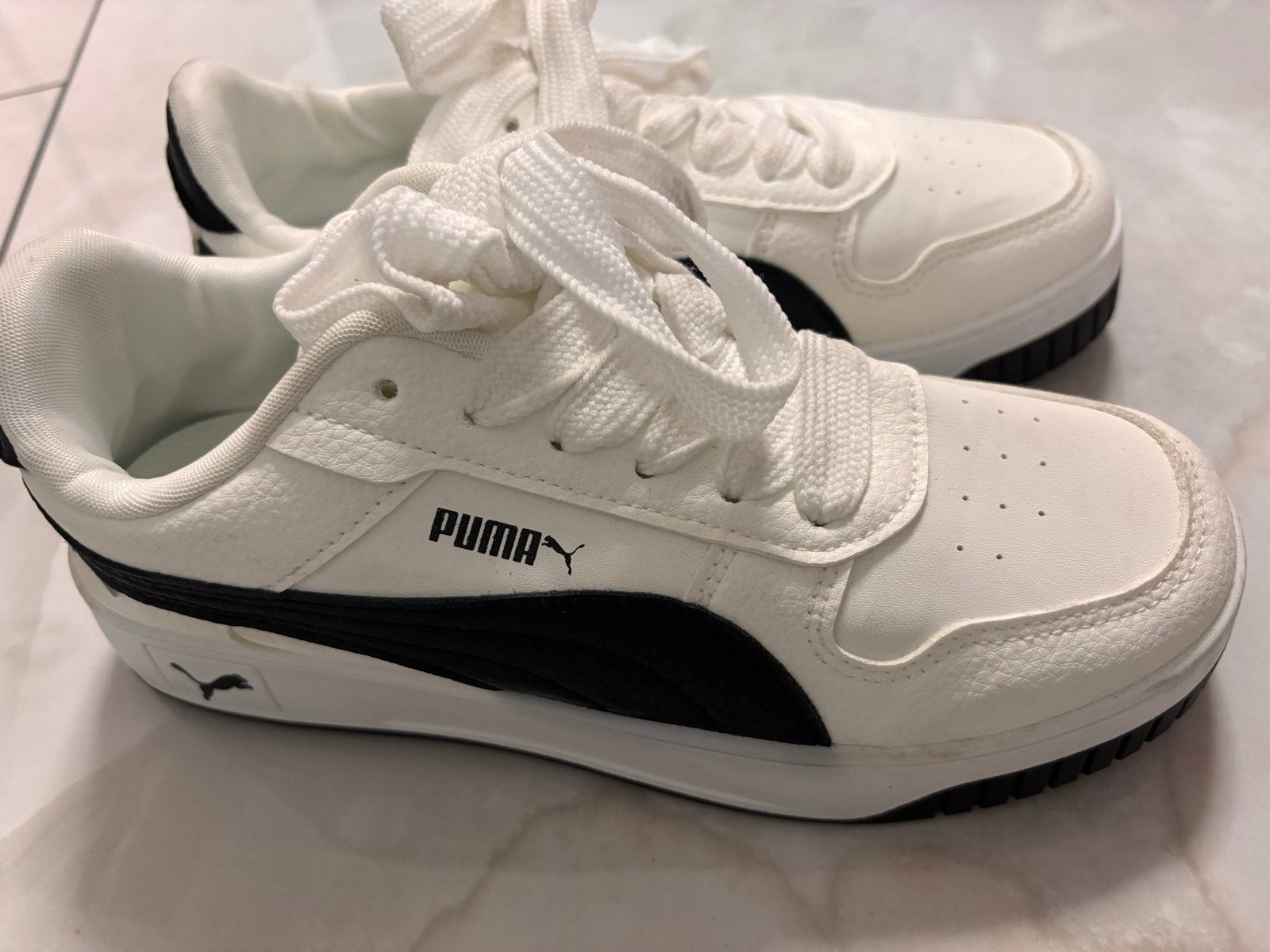 Puma sneakers wit met zwart, maat 39    Puma, Ophalen of Verzenden, Nieuw, Wit, Sneakers of Gympen