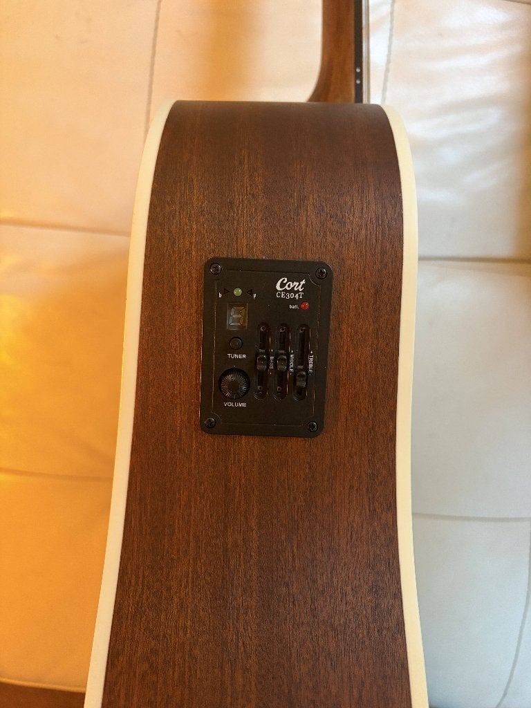 Cort MR500E OP Electro-Acoustic Guitar – Like New, Ophalen of Verzenden, Zo goed als nieuw, Klassieke of Spaanse gitaar