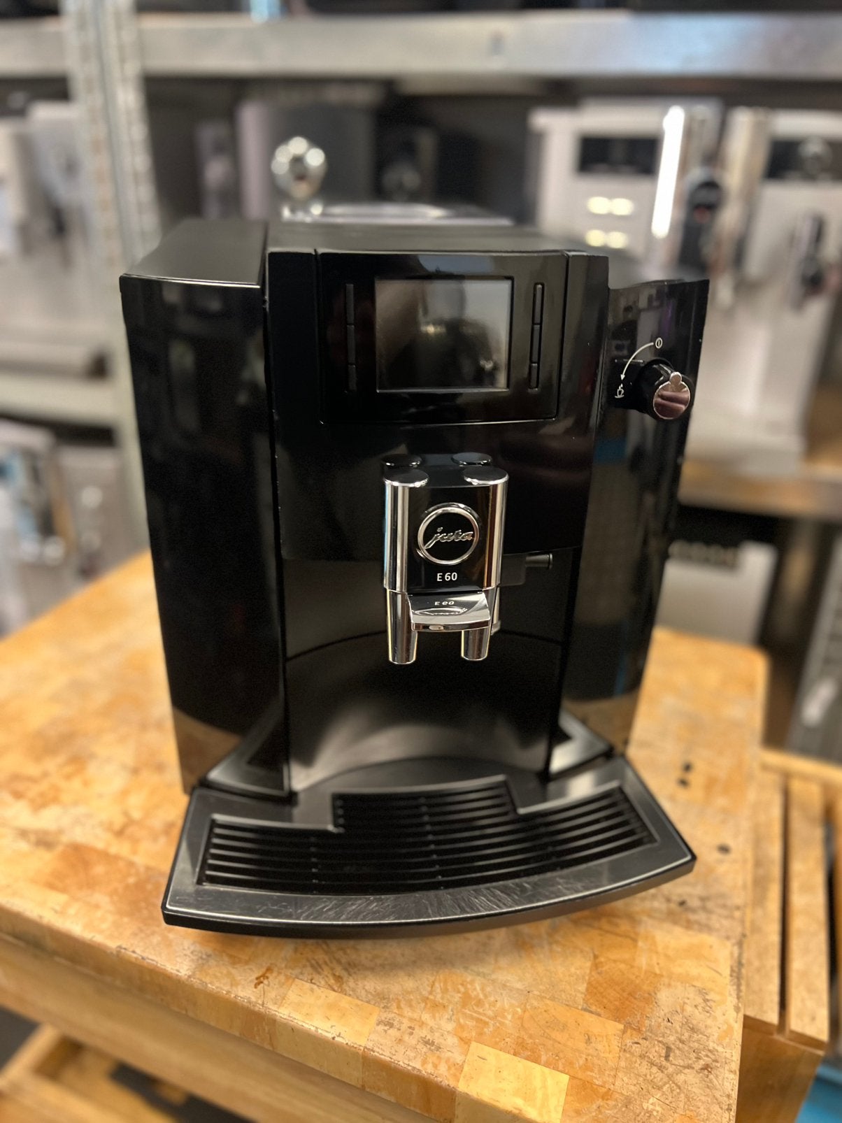 Jura E60 Piano Black, 10 kopjes of meer, Koffiemachine, Ophalen of Verzenden, Zo goed als nieuw