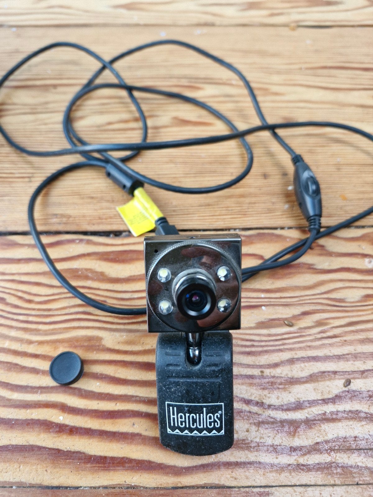 Hercules Webcam - Bedraad met Monitorclip en Microfoon, Gebruikt, Hercules, Ophalen of Verzenden, Monitorclip