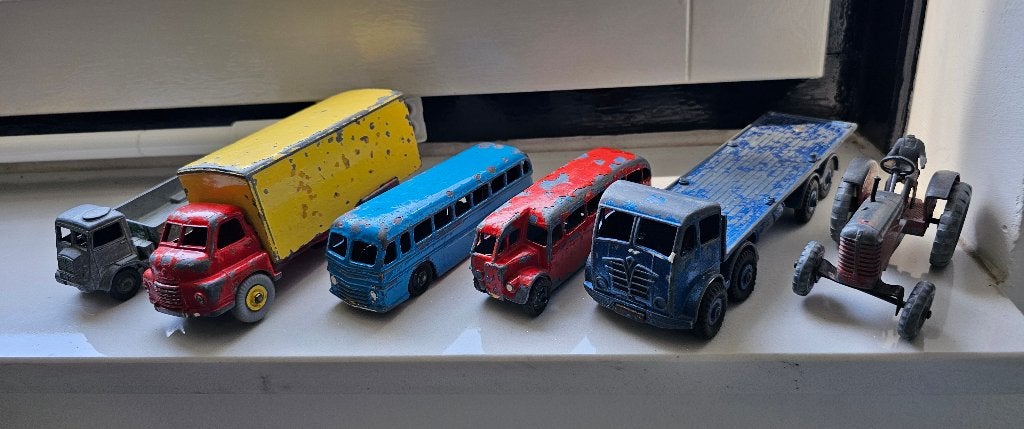 Dinky Toys Meccano vrachtwagens en bussen, Hobby en Vrije tijd, Modelauto's | 1:43, Ophalen of Verzenden, Gebruikt, Bus of Vrachtwagen