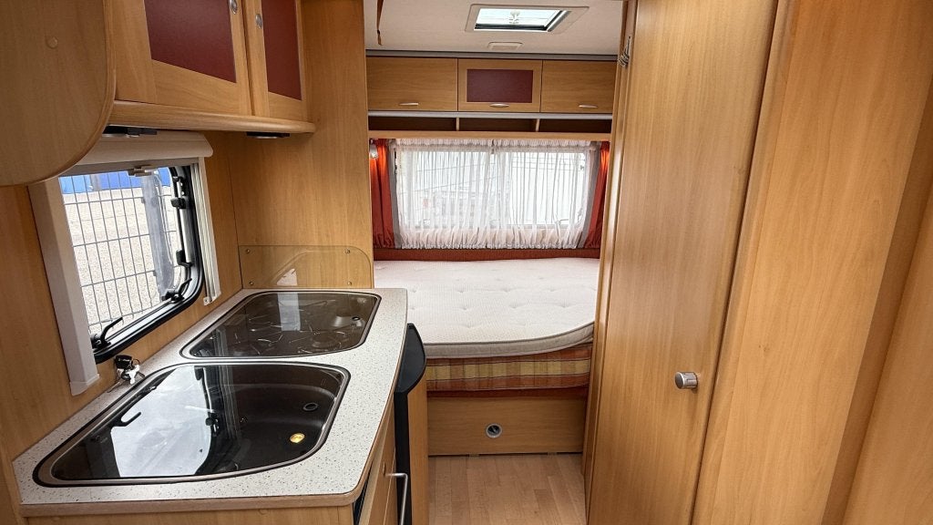 Dethleffs Summer Edition 430 DB bj 2004, voortent &, Caravans en Kamperen, Rondzit, Bedrijf, 750 - 1000 kg, Tot en met 4