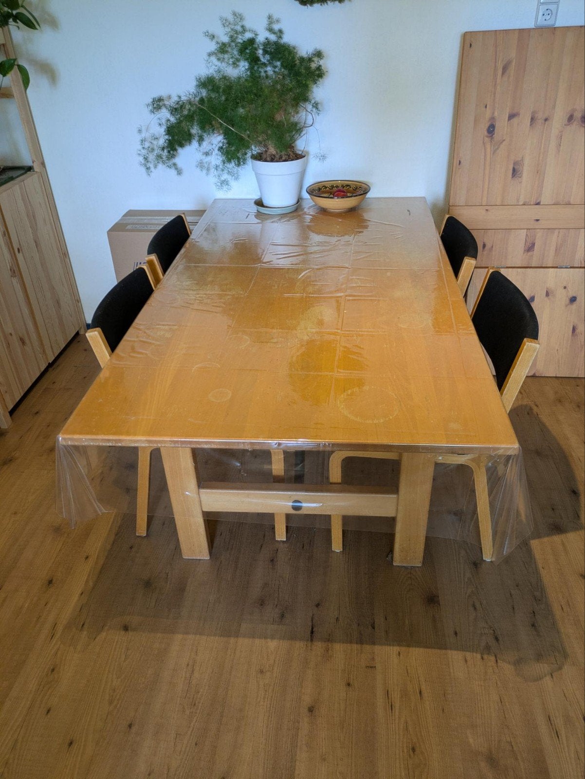 Gratis Houten Tafel Uitschuifbaar, Huis en Inrichting, Tafels | Eettafels, Ophalen, Gebruikt, 100 tot 150 cm, Vijf personen of meer