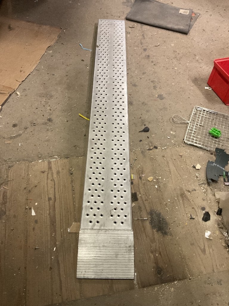 Oprij plank aluminium aanhanger, Ophalen