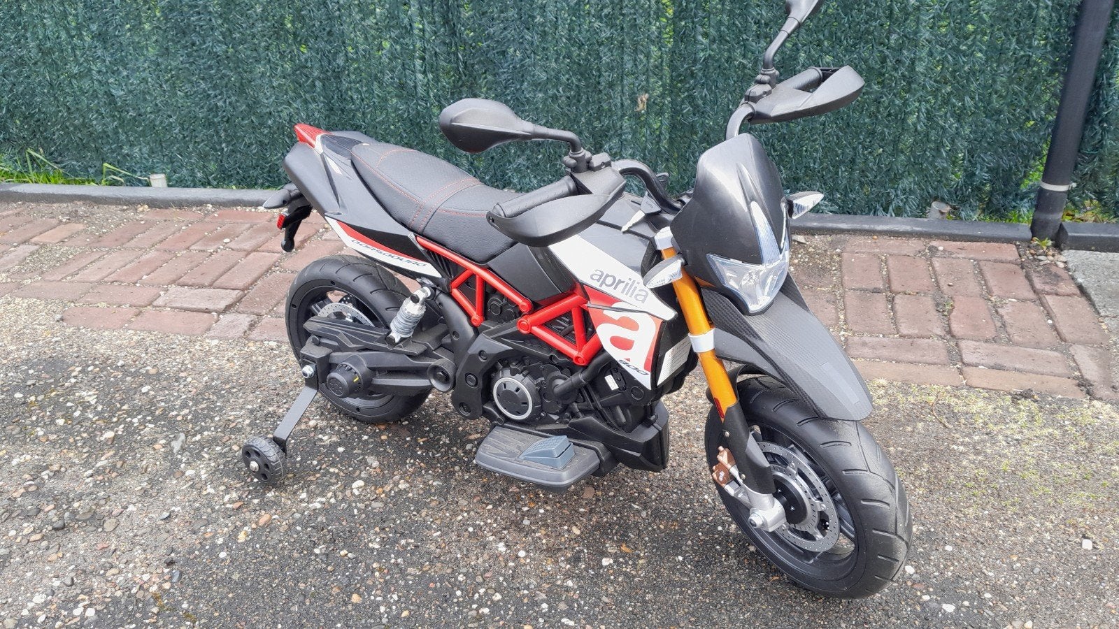 Aprilia elektrisch motorfietsje, Ophalen, Nieuw