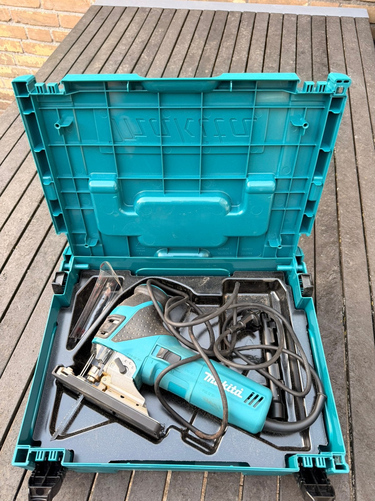 Makita 4351FCTJ Decoupeerzaag, Decoupeerzaag, Ophalen of Verzenden, Zo goed als nieuw, 30 tot 70 mm