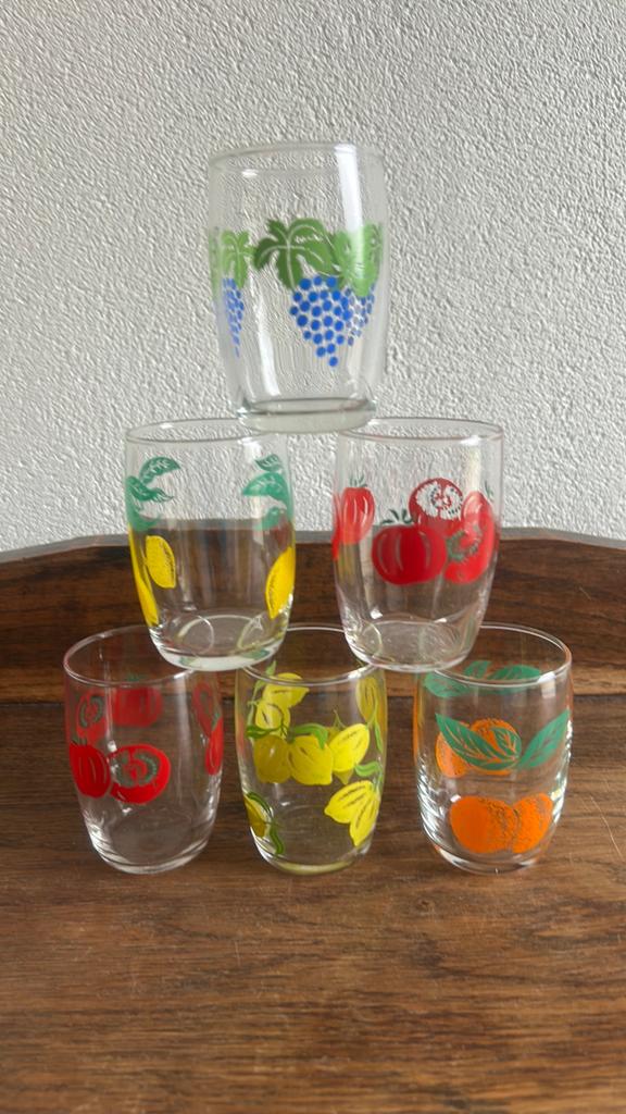 6 vintage sap/limonade glaasjes, fruit afbeeldingen, Verzamelen, Glas en Borrelglaasjes, Ophalen of Verzenden, Zo goed als nieuw