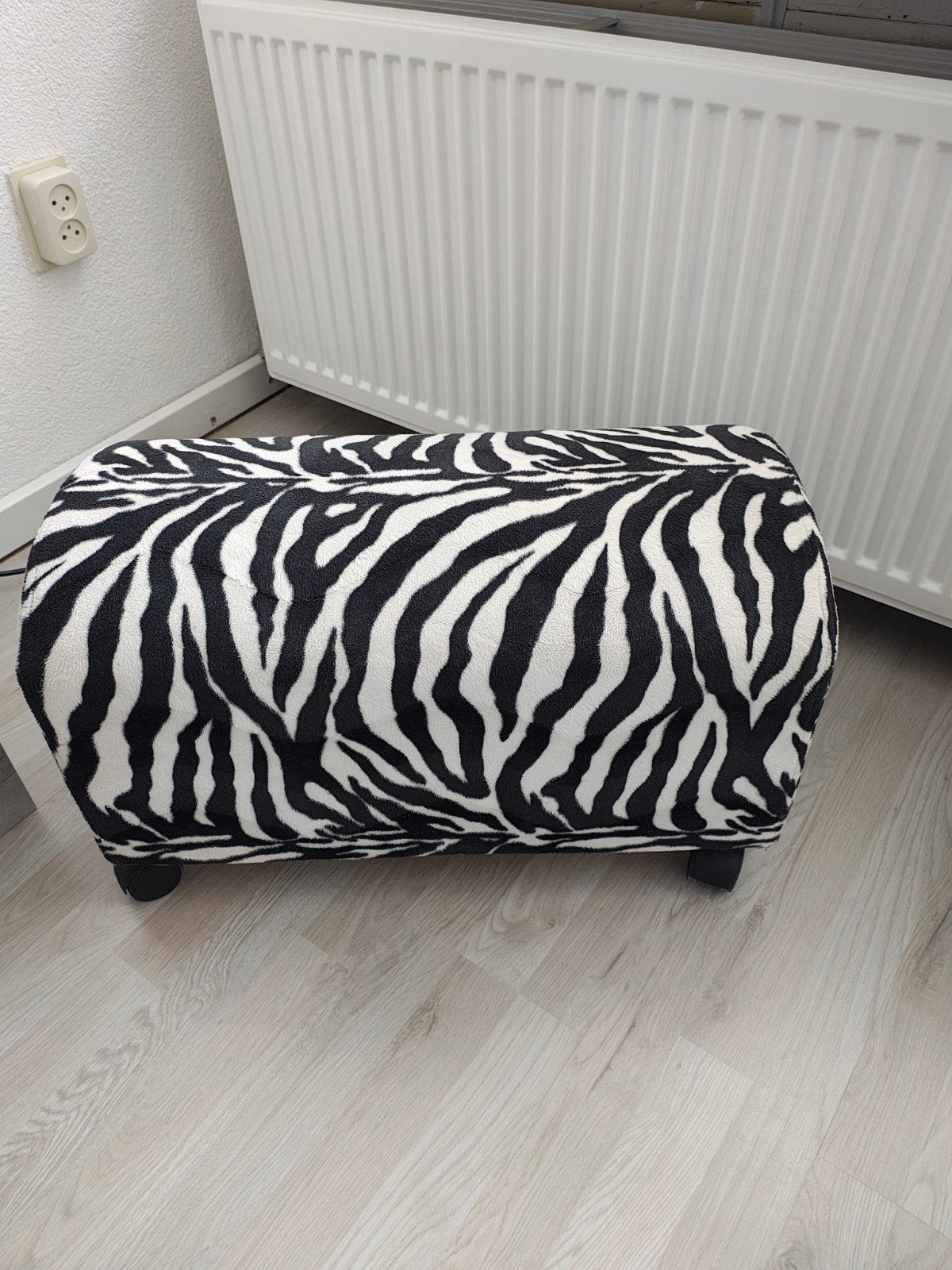 mooi zebra poef, Ophalen, 25 tot 50 cm, 50 tot 100 cm, Minder dan 100 cm