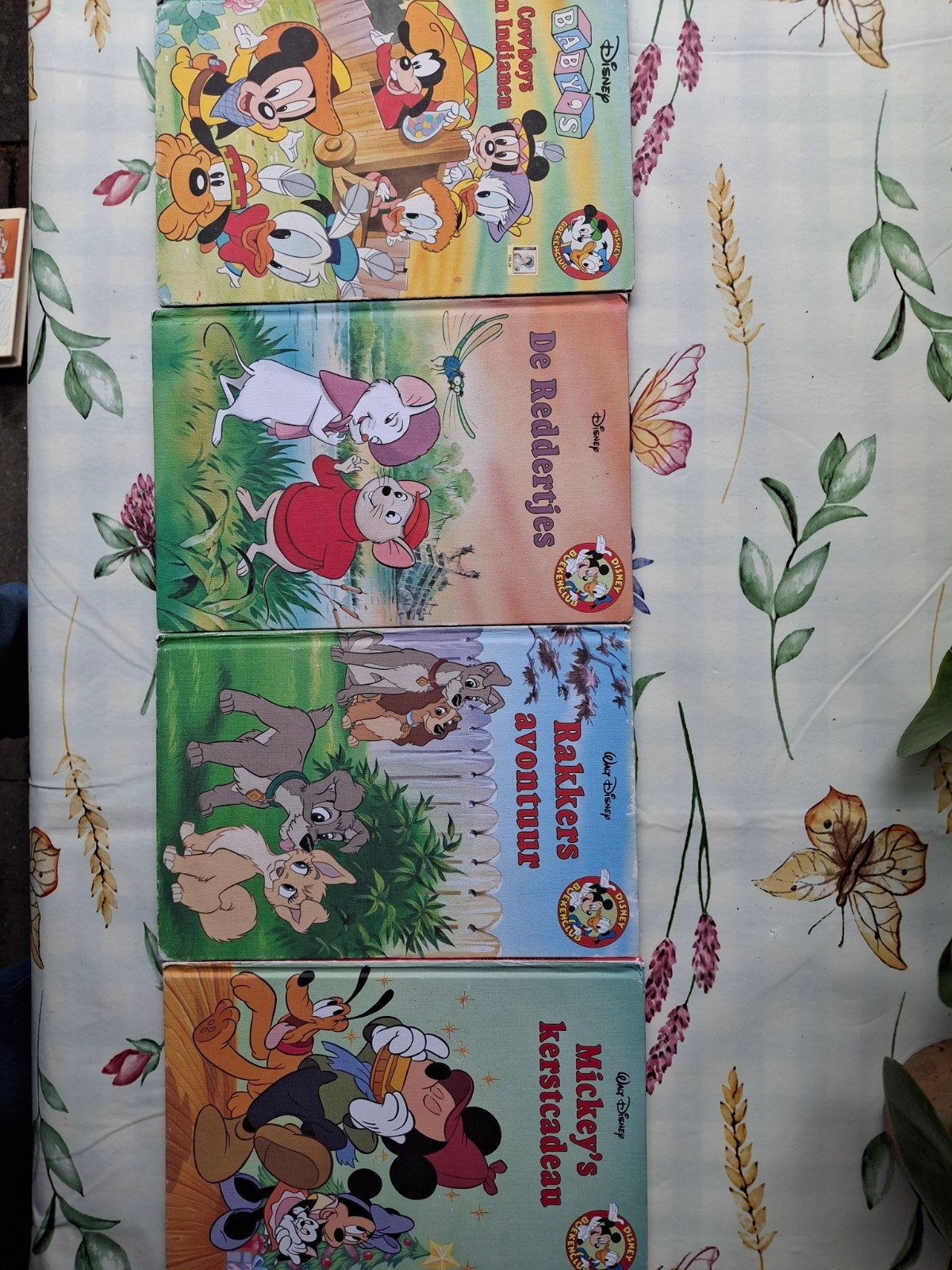 Disney Boekenclub: 4 klassieke verhalen, Boeken, Ophalen of Verzenden, Gelezen, Walt Disney, Sprookjes