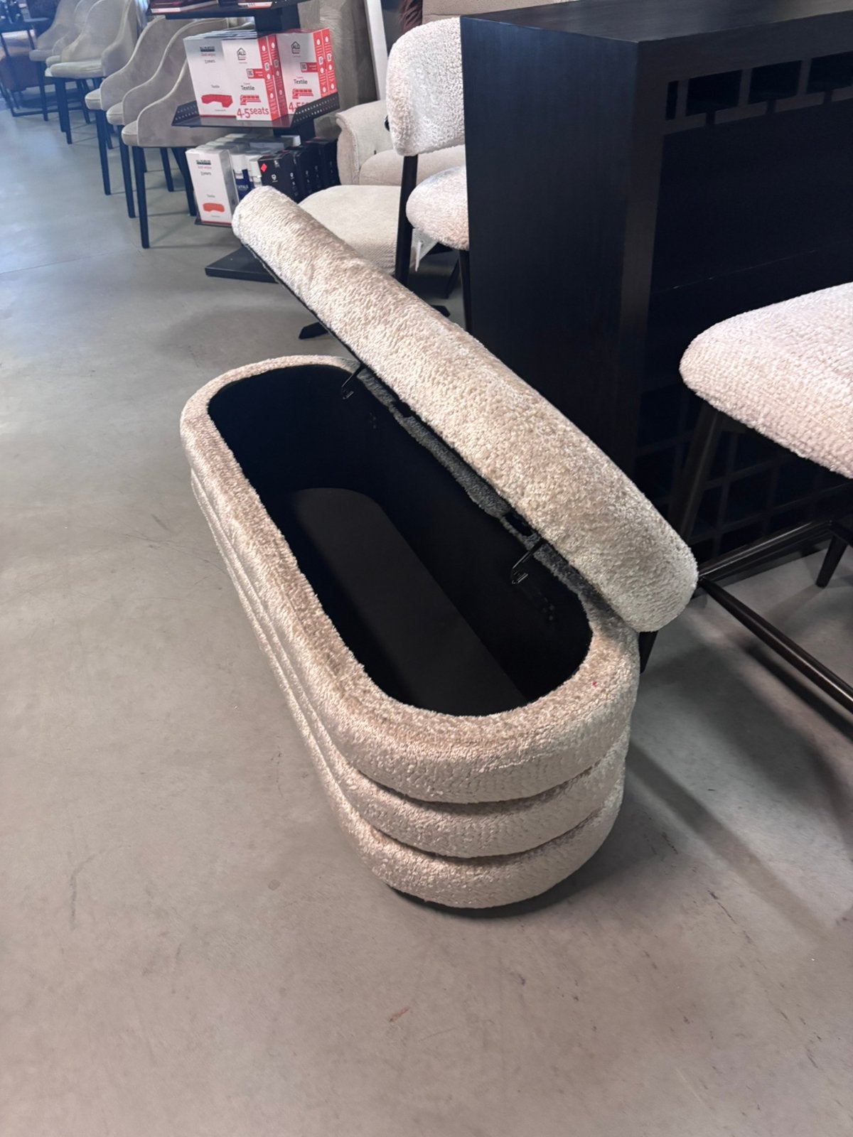 Camile poef/ voetenbank van Richmond Interiors, Ophalen, Nieuw, Rechthoekig, Minder dan 50 cm