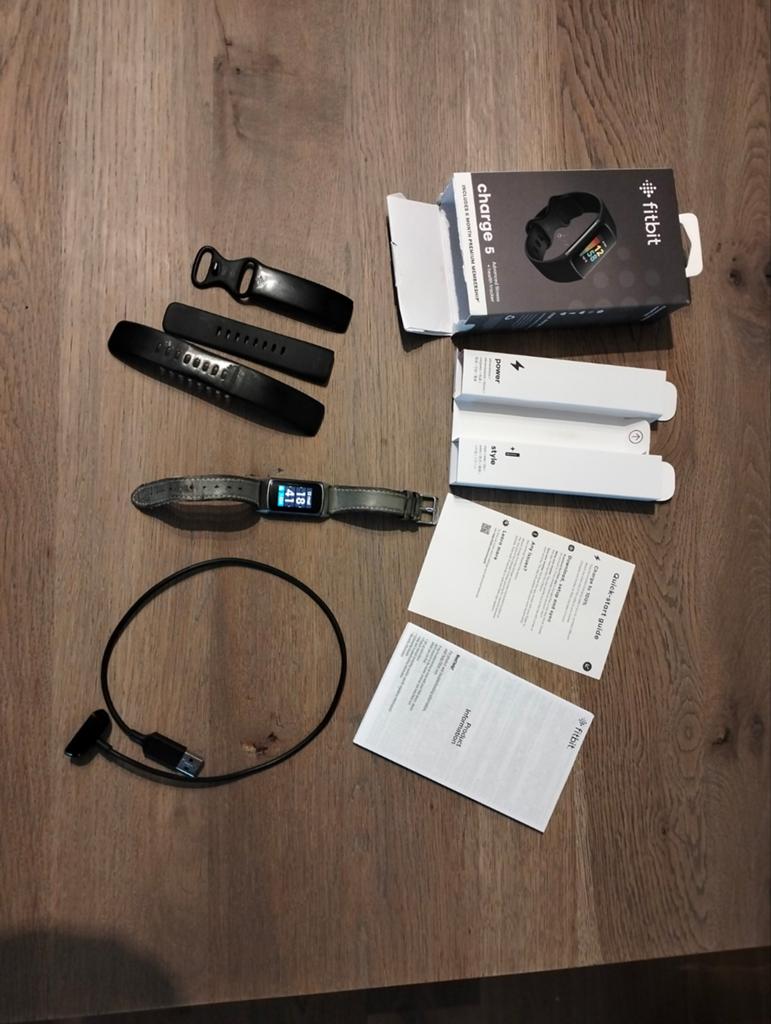 Fitbit charge 5, Ophalen, Gebruikt, Zwart, Android