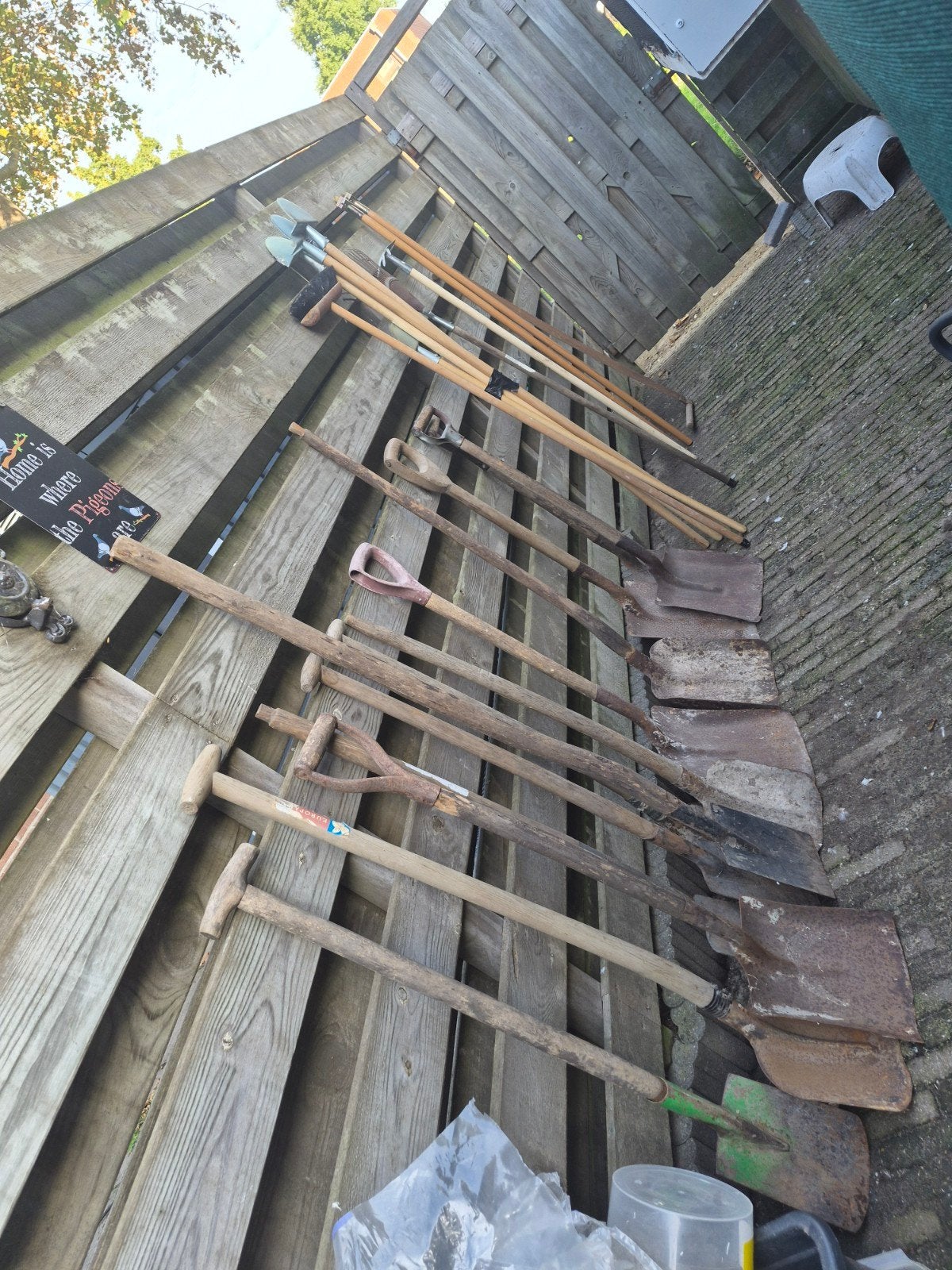 Diverse tuingereedschap: nieuw en gebruikt, Tuin en Terras, Ophalen, Gebruikt, Bezem