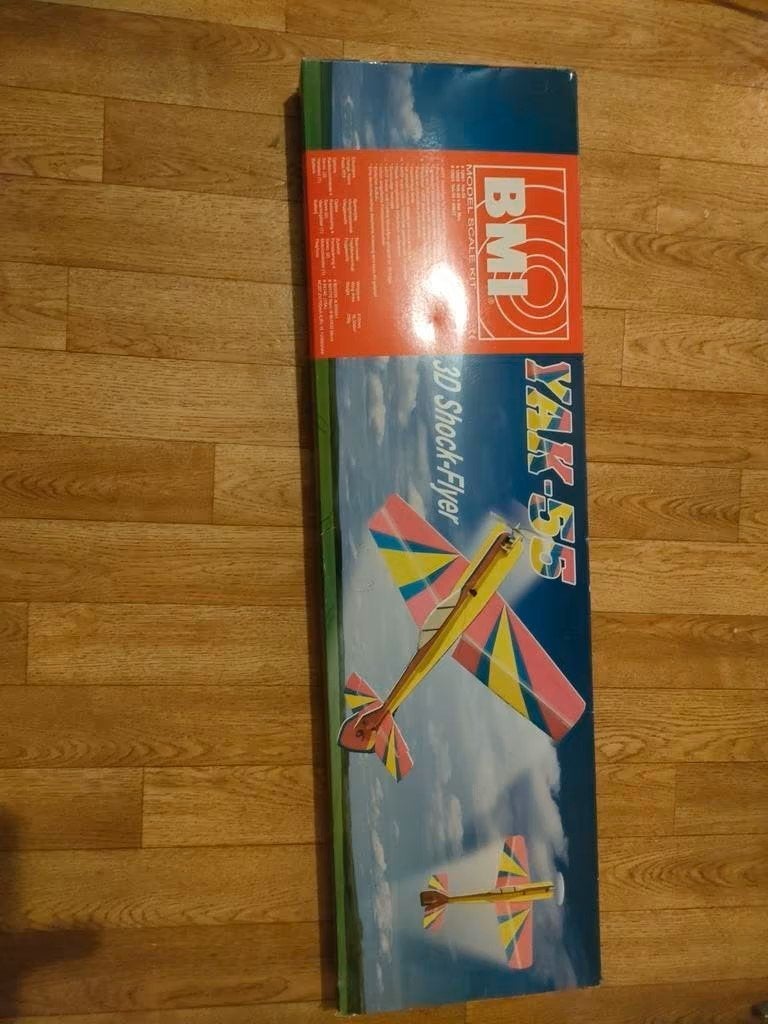 BMI Yak-55 3D Shock-Flyer Modelbouw Vliegtuig Kit, Hobby en Vrije tijd, Modelbouw | Radiografisch | Vliegtuigen, Ophalen, Zo goed als nieuw