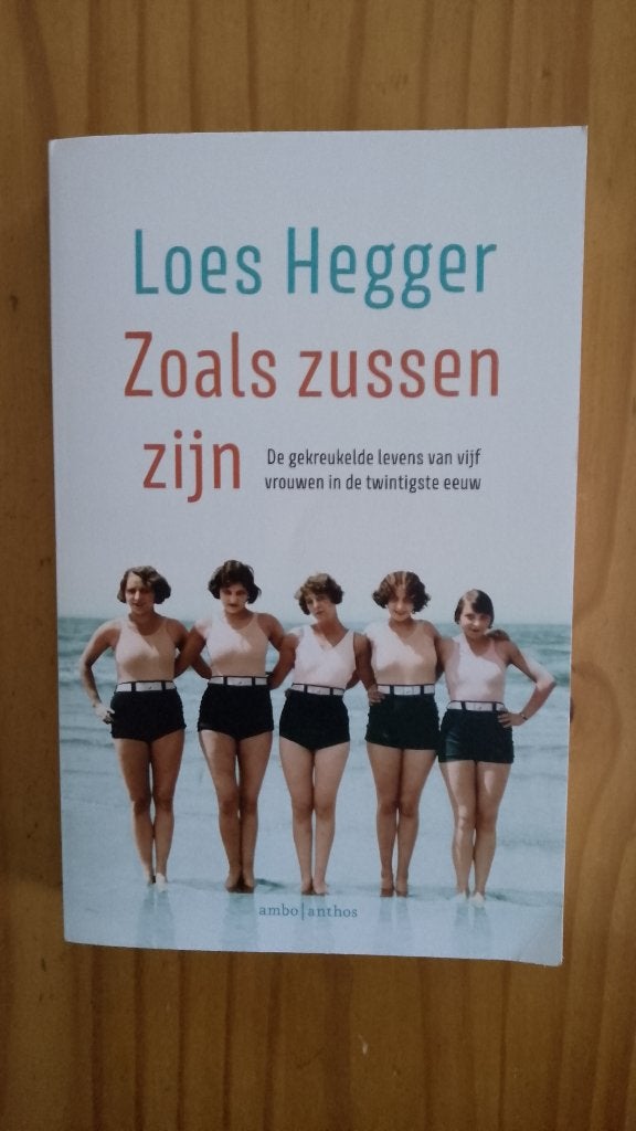 Loes Hegger. Zoals zussen zijn, Ophalen of Verzenden, Nederland, Loes Hegger, Zo goed als nieuw