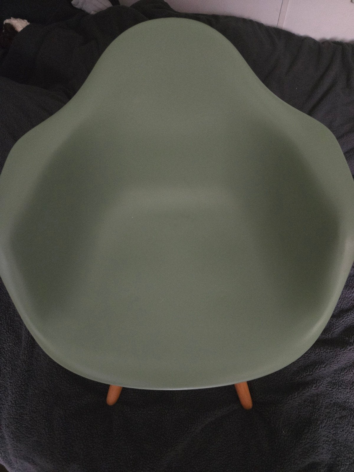 Kinderstoel - Groen met houten poten, Kinderen en Baby's, Ophalen, Zo goed als nieuw, Overige typen