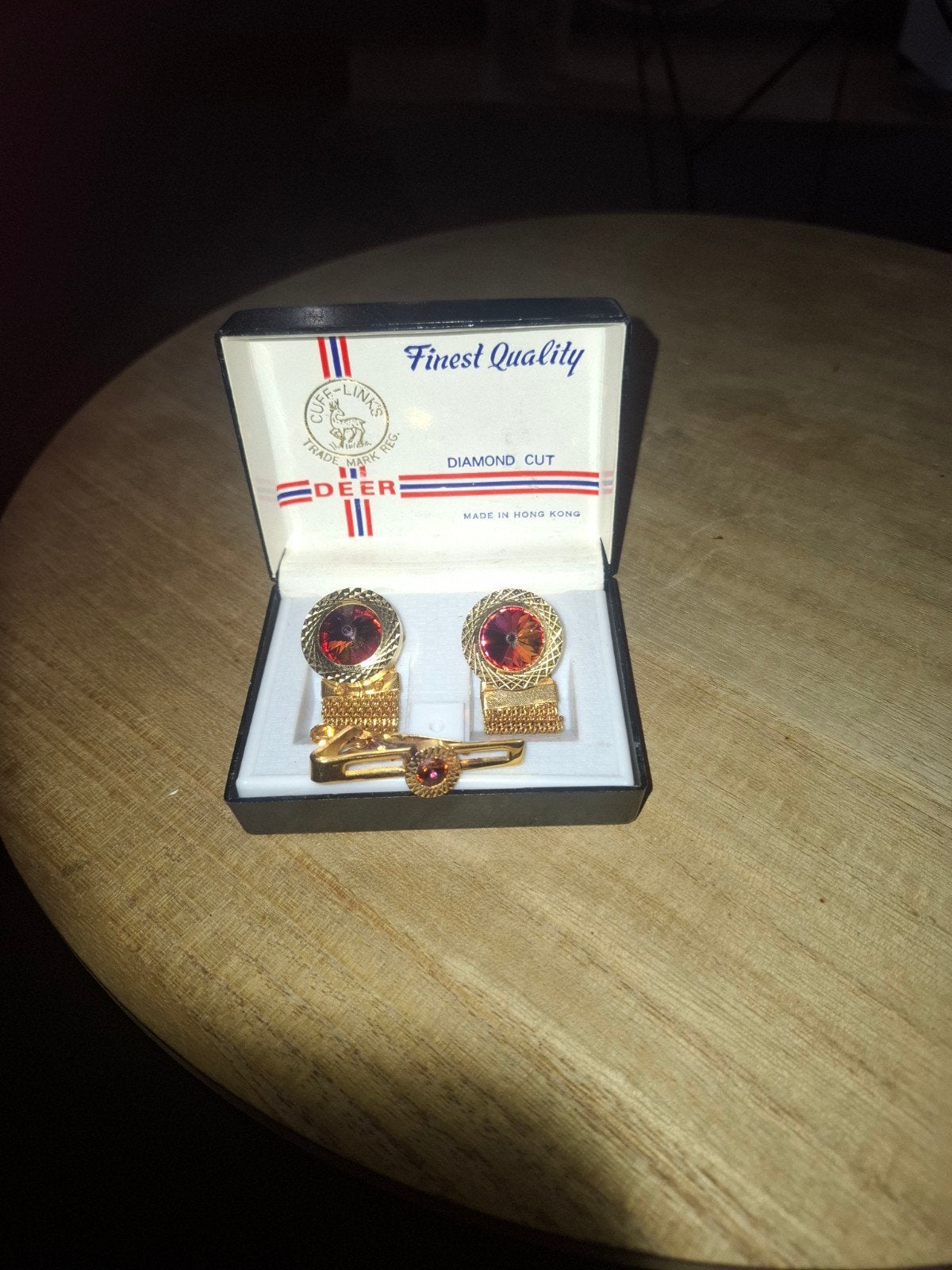 Vintage Deer Cufflinks & Tie Clip Set - Diamond Cut, Ophalen, Nieuw, Overige materialen, Verguld