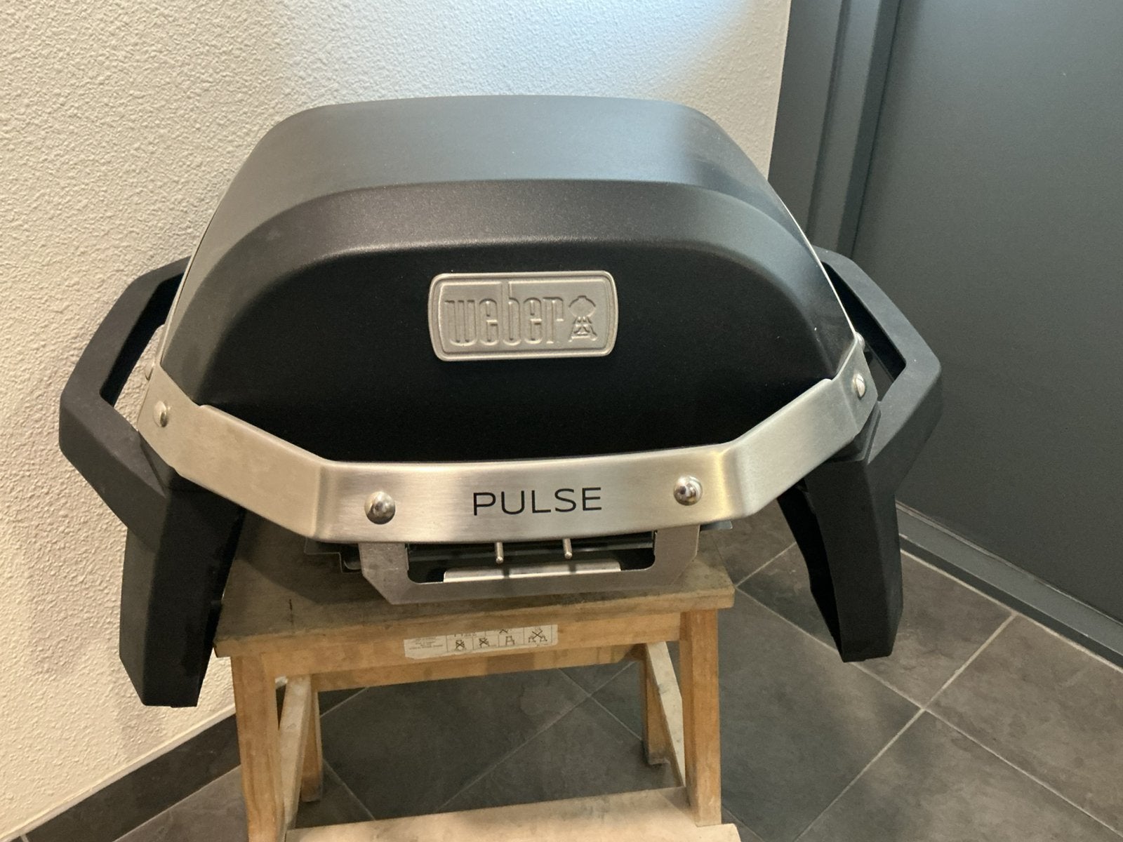 BBQ Weber Pulse 1000 incl. vele extra’s, Ophalen, Zo goed als nieuw
