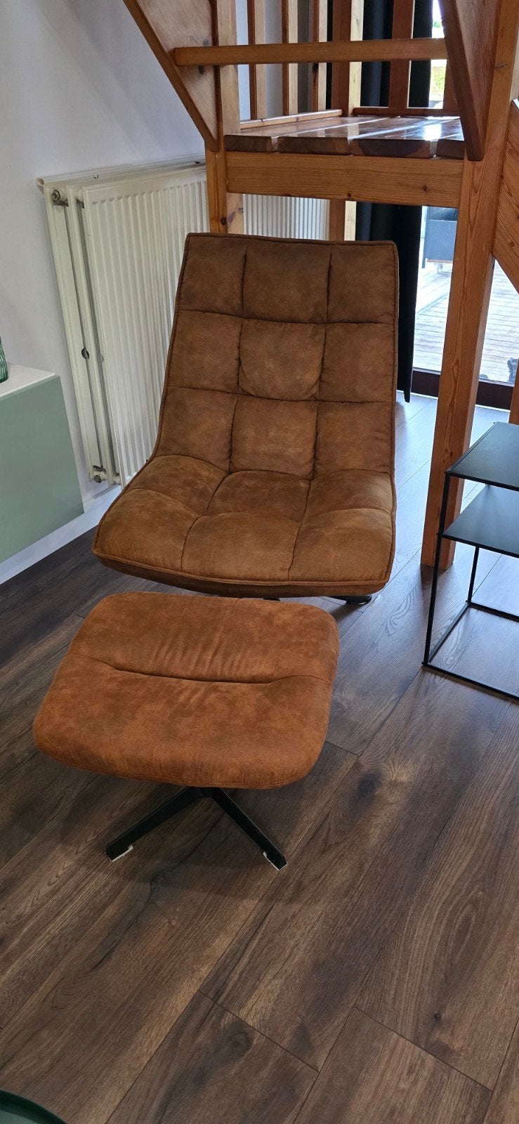 Draaibare relax fauteuil met voetensteun - Cognac kleur, 75 tot 100 cm, Ophalen of Verzenden, Zo goed als nieuw, Stof