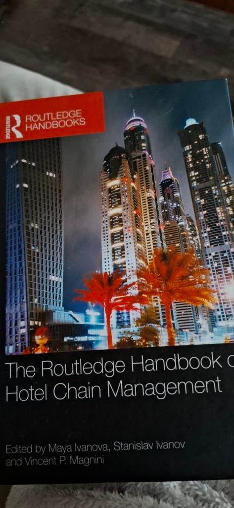 Routledge Handbook of Hotel Chain Management, Ophalen of Verzenden