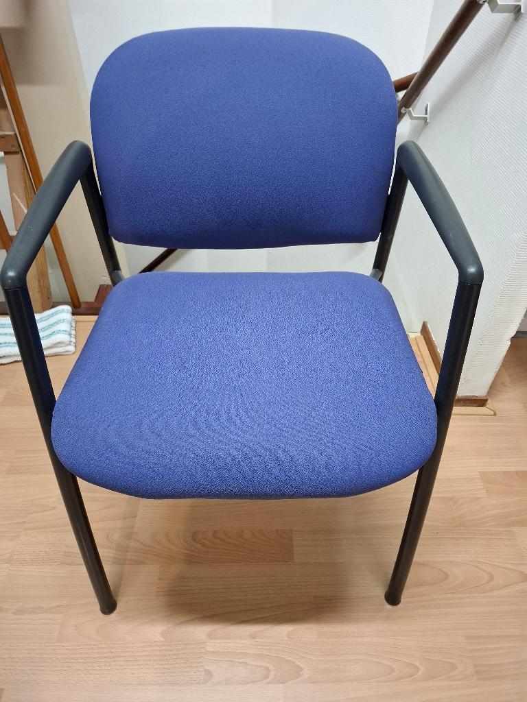 Ahrend vergaderstoel, Huis en Inrichting, Bureaustoelen, Ophalen, Gebruikt, Blauw, Bureaustoel