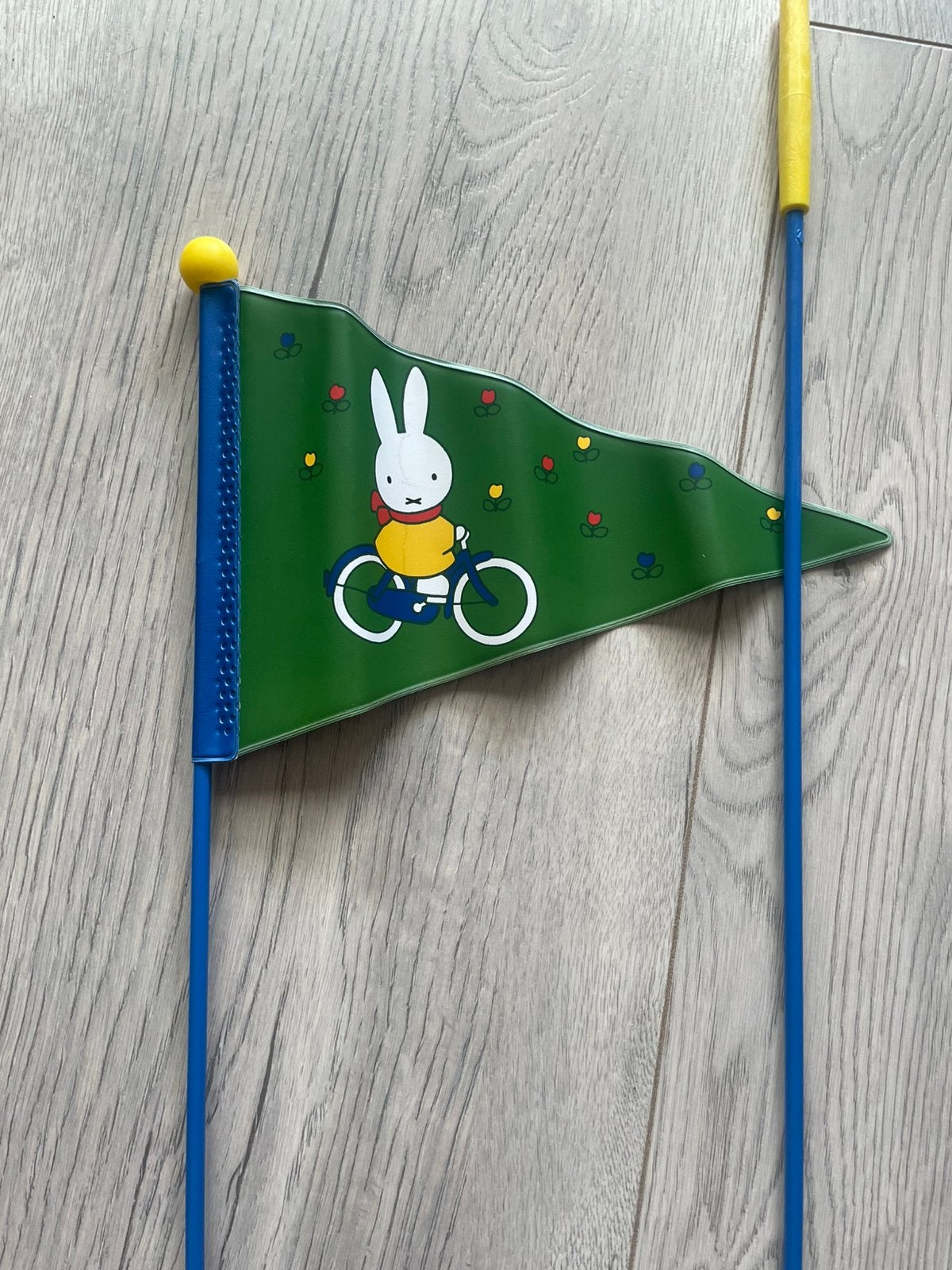 Nijntje veiligheidsvlag voor op de fiets 2x, Ophalen, Nieuw