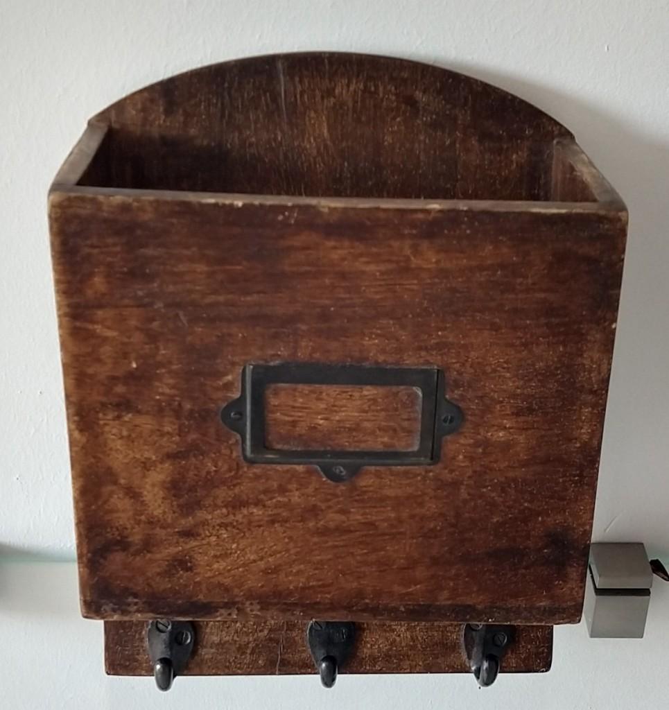 vtg sleutelhouder posthouder, Scandinavian hout, volgnr 45, Antiek en Kunst, Ophalen of Verzenden
