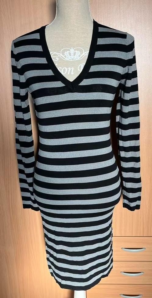 Gestreepte Nikkie jurk maat 38/40, Kleding | Dames, Jurken, Nieuw, Maat 38/40 (M), Zwart, Knielengte, Ophalen of Verzenden