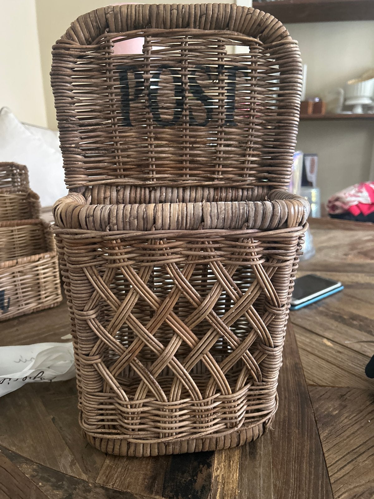Riviera Maison Rattan Post Organizer - Landelijke Stijl, Ophalen of Verzenden, Natuurlijk materiaal, Bruin, Landelijk