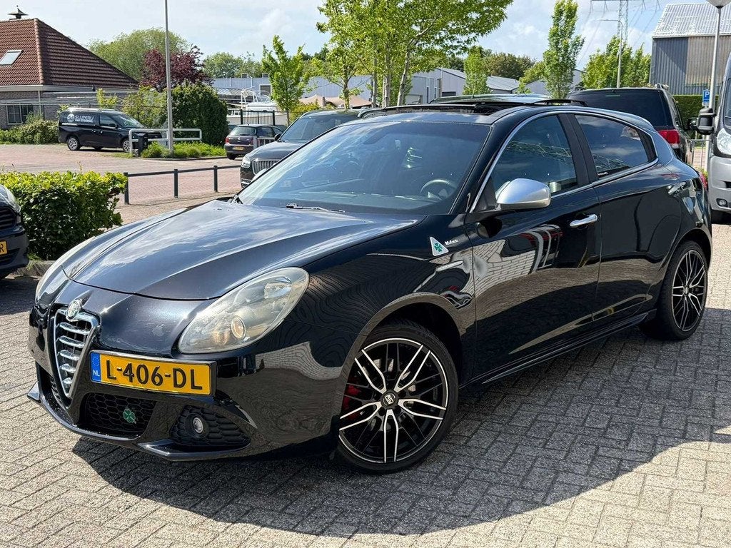 Alfa Romeo Giulietta 1.4 T Distinctive | L-406-DL i, Auto's, Alfa Romeo, Voorwielaandrijving, Euro 5, Gebruikt, 4 cilinders