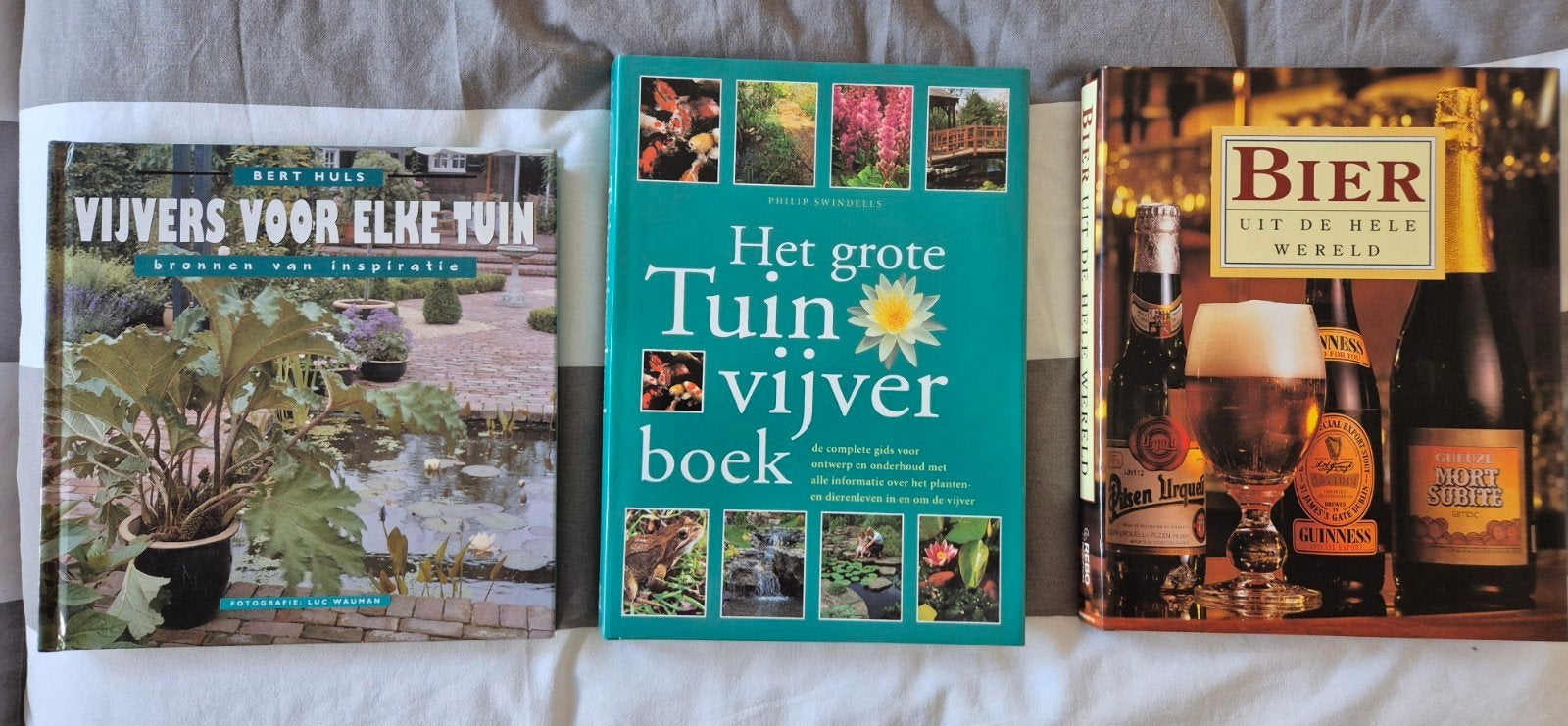3 boeken: Vijvers, Tuinvijver en Bier uit de hele wereld, Ophalen of Verzenden, Gelezen, Bert Huls, Tuinieren en Tuinplanten