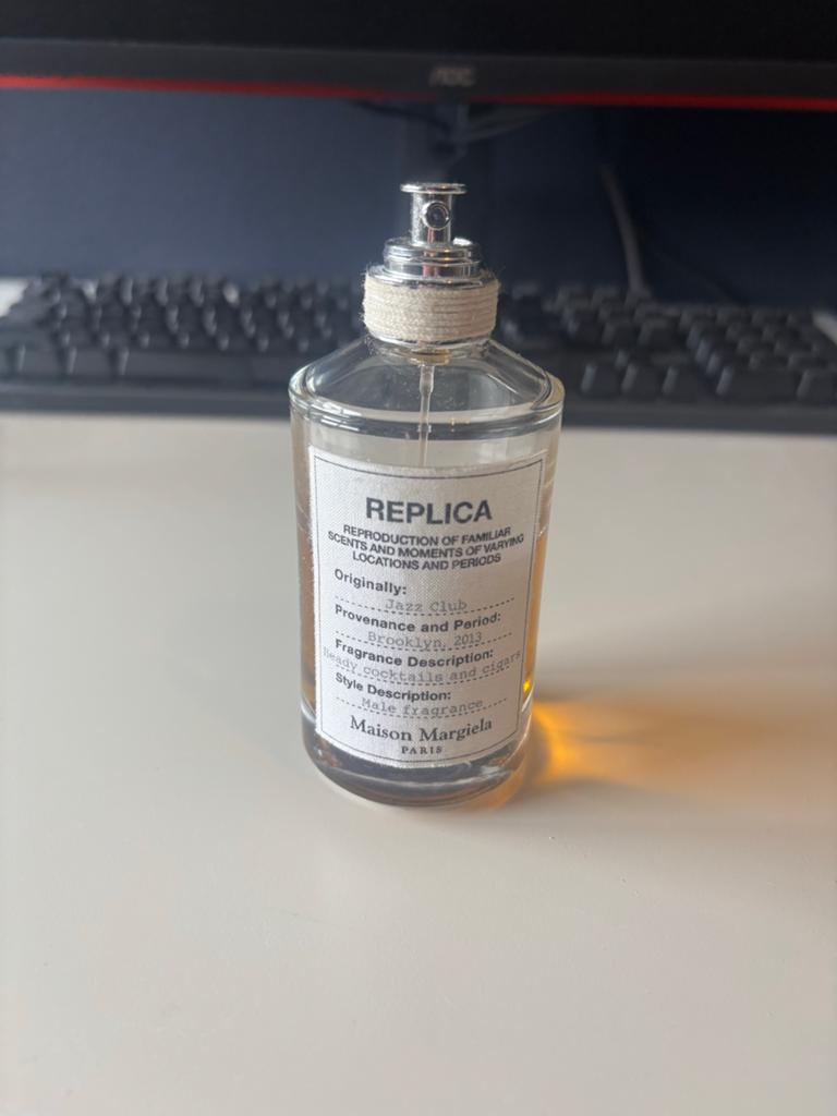Maison Margiela Replica Jazz Club, Sieraden, Tassen en Uiterlijk, Uiterlijk | Parfum, Ophalen of Verzenden, Gebruikt