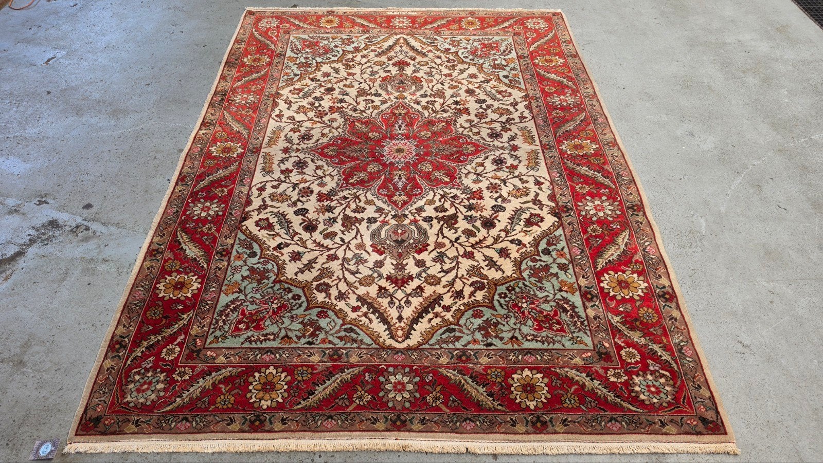 Handgeknoopt oosters wol Tabriz tapijt Bessarabia 190x280cm, 200 cm of meer, Www.hypepopup.nl, Ophalen of Verzenden, Zo goed als nieuw