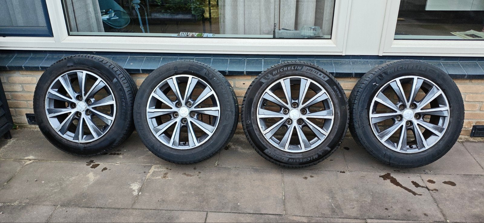 Michelin Zomerbanden op Velgen 205/55 R16, Auto-onderdelen, Banden en Velgen, Gebruikt, 16 inch, Banden en Velgen, Personenwagen