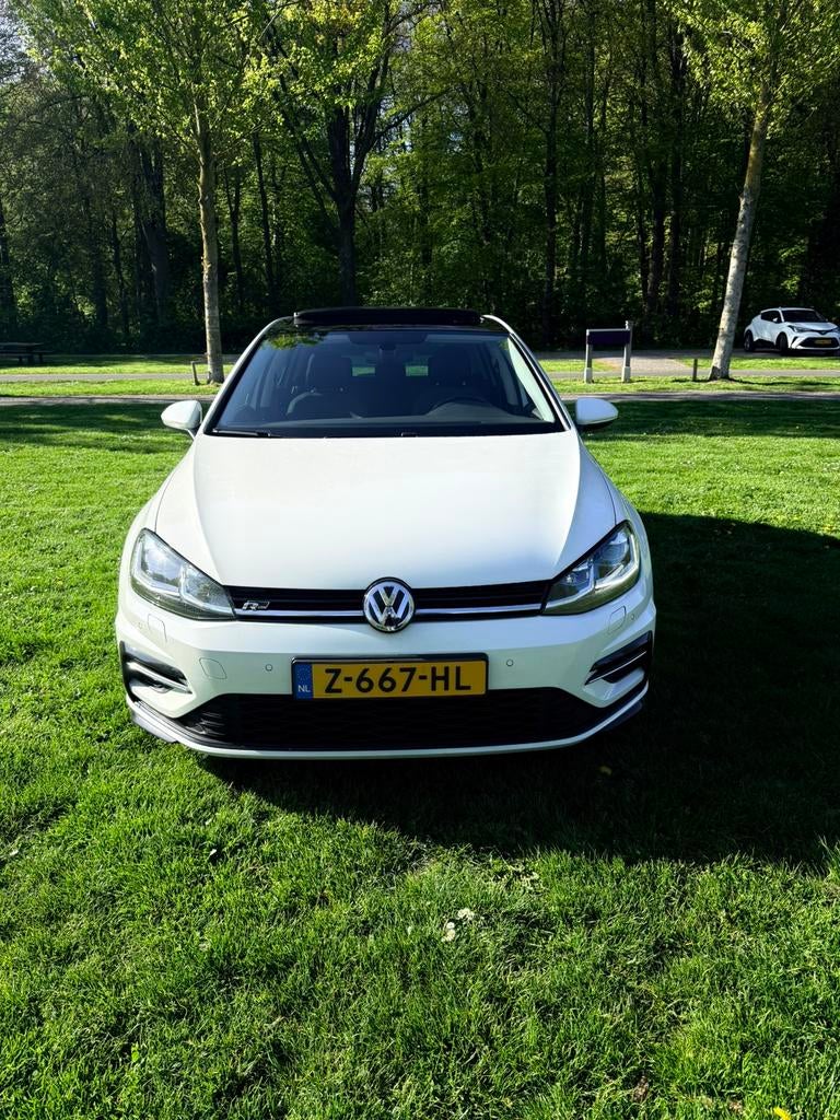 Volkswagen Golf 1.5 TSI 150pk DSG R-Line | 2019 |Panoramadak, Auto's, Volkswagen, 1498 cc, Zwart, Startonderbreker, Alcantara