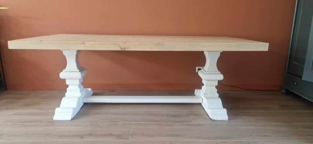 Eettafel hout, met klooster poten (moet snel weg!), Ophalen of Verzenden