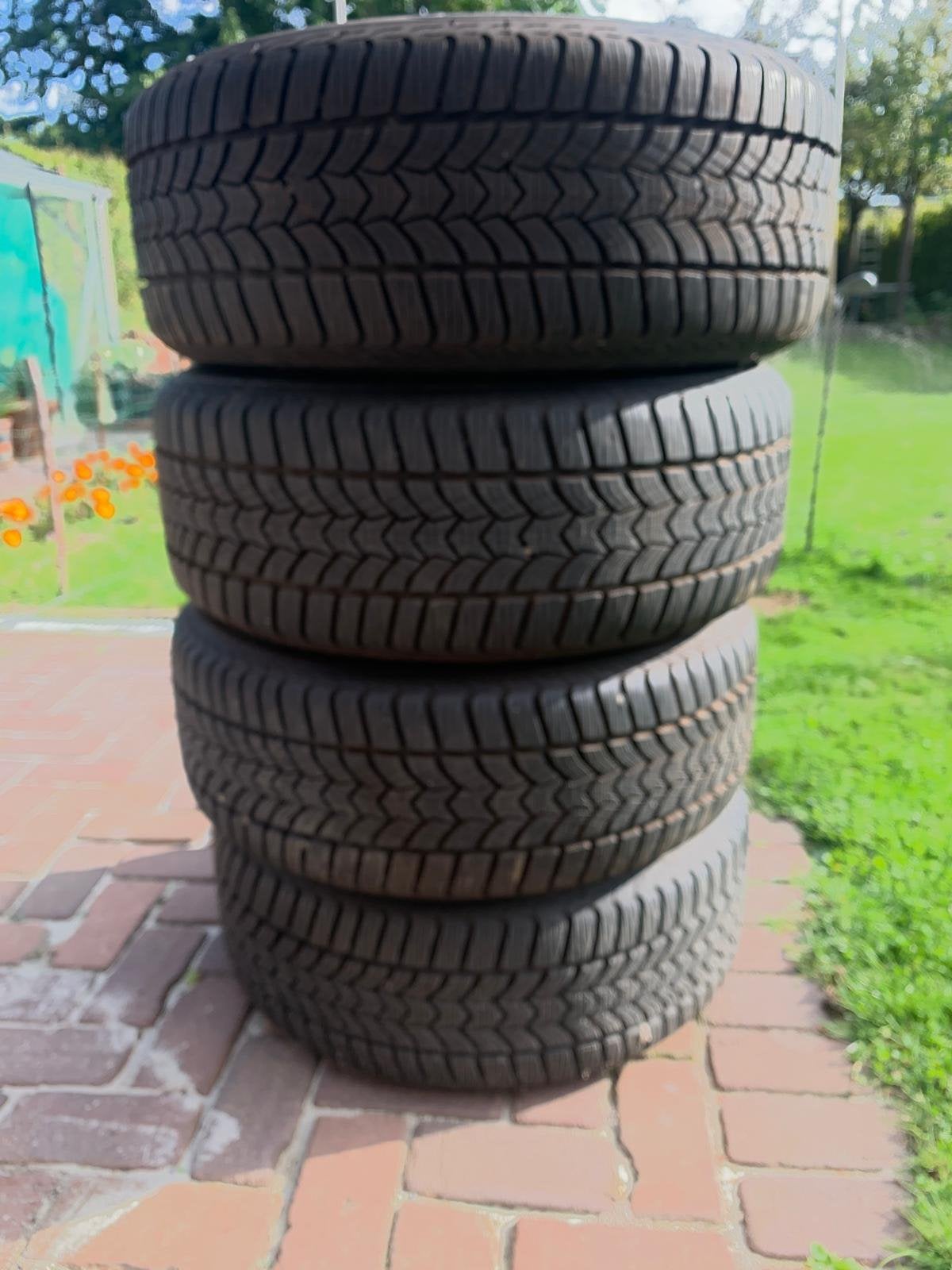 Set 215/50R17 Winterbanden | Originele BMW Velgen | 7,5-8mm, Auto-onderdelen, Ophalen, 16 inch, Banden en Velgen, 205 mm