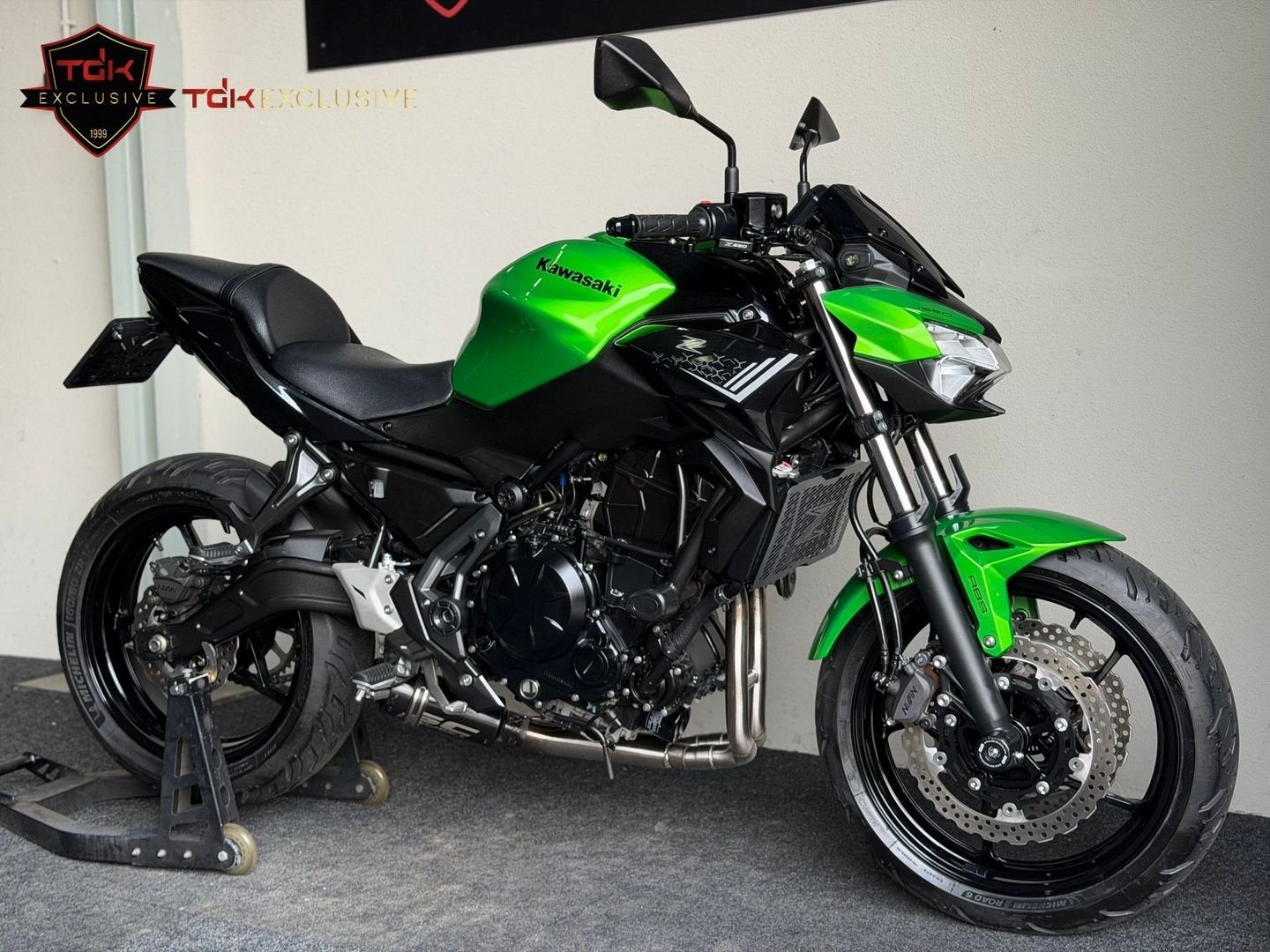 KAWASAKI Z650 ABS BOMVOL NIEUWSTAAT! Z 650 (Z 900 Z400 ER6N), 2 cilinders, 649 cc, Bedrijf, Meer dan 35 kW