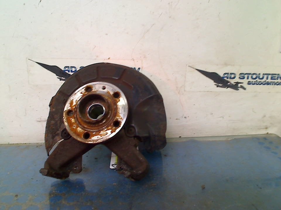 Fusee Rechts Voor Audi A1 (8X1/8XK) (2010-05/2015-04), Gebruikt, Auto-Union-Straße  1, Ingolstadt 85057, , Duitsland, Info@audi.de
