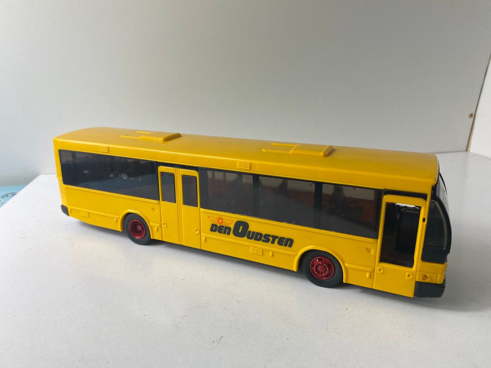 1:43 VOLVO bus “den Oudsteb”-AHC- opknapper-, Ophalen of Verzenden, Gebruikt, Bus of Vrachtwagen, Overige merken