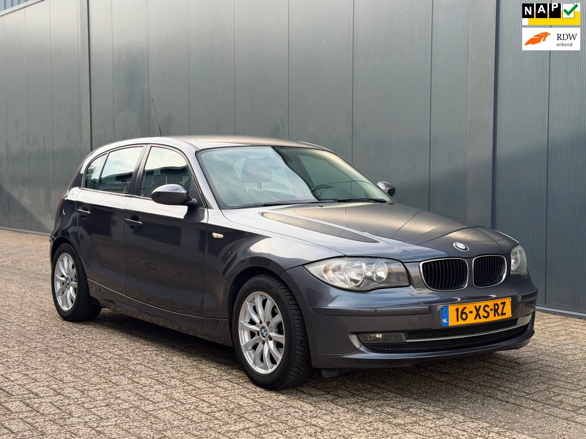 BMW 1-serie 118i Automaat | NAP | NW APK |, Auto's, Achterwielaandrijving, Verwarmde buitenspiegels, Origineel Nederlands, 650 kg