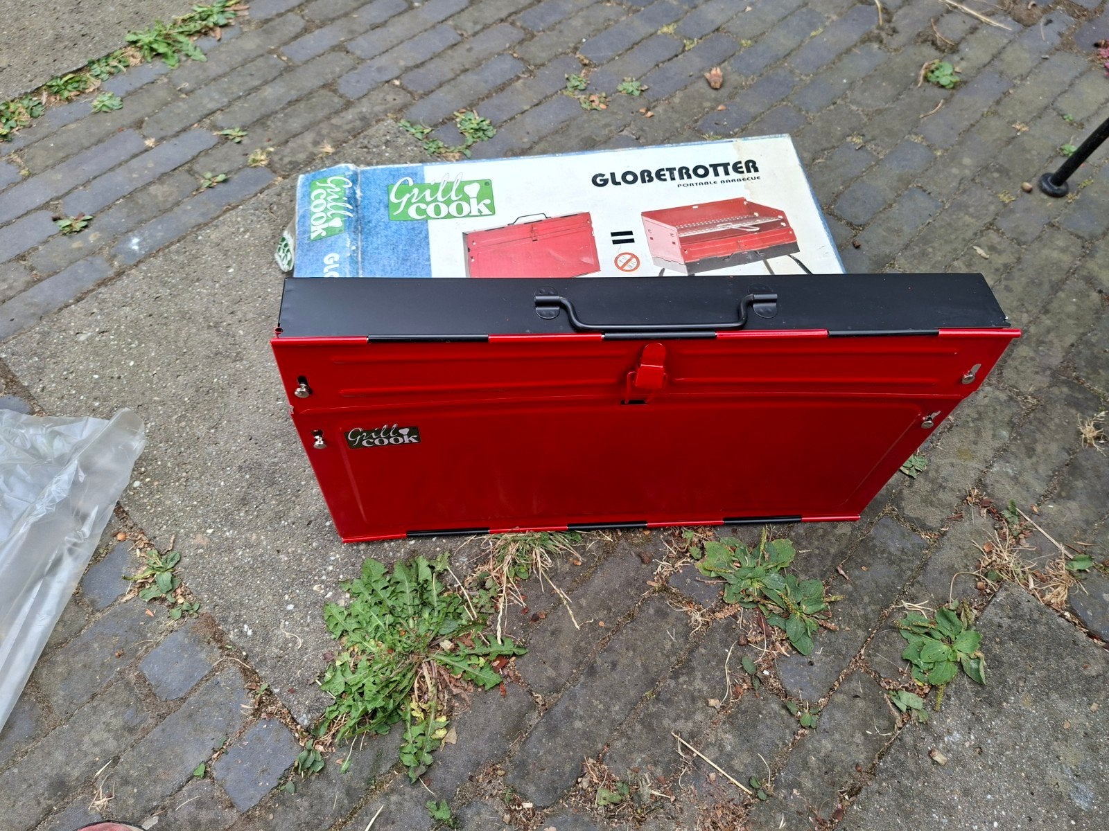 Nieuwe koffer barbecue, Ophalen, Nieuw