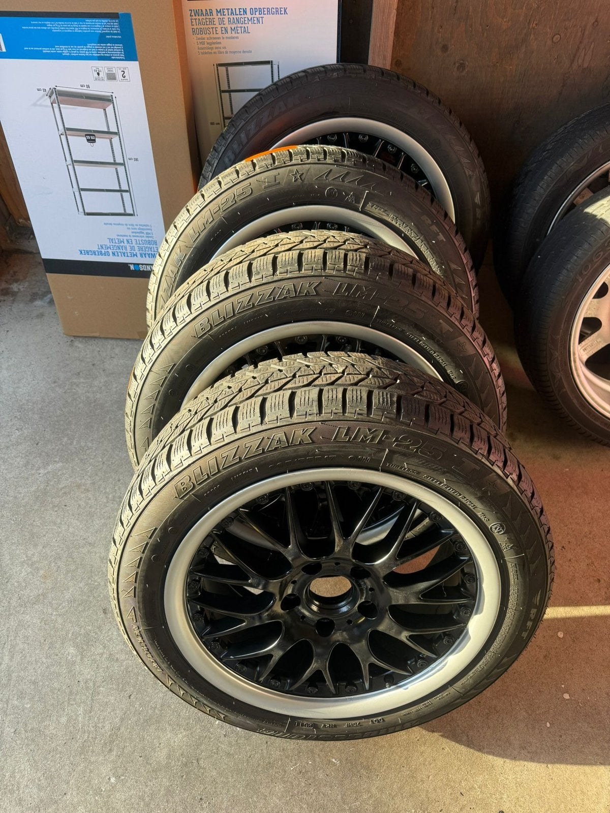 Bridgestone Blizzak 205/55R17 - winterbanden met velg, Ophalen