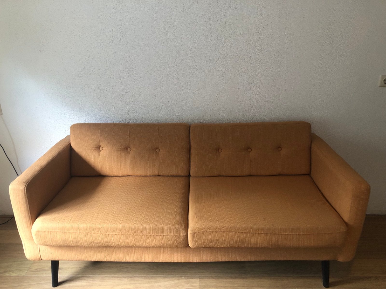 Comfortabele 2-zitsbank in okergeel, Ophalen, Gebruikt, 150 tot 200 cm, Tweepersoons