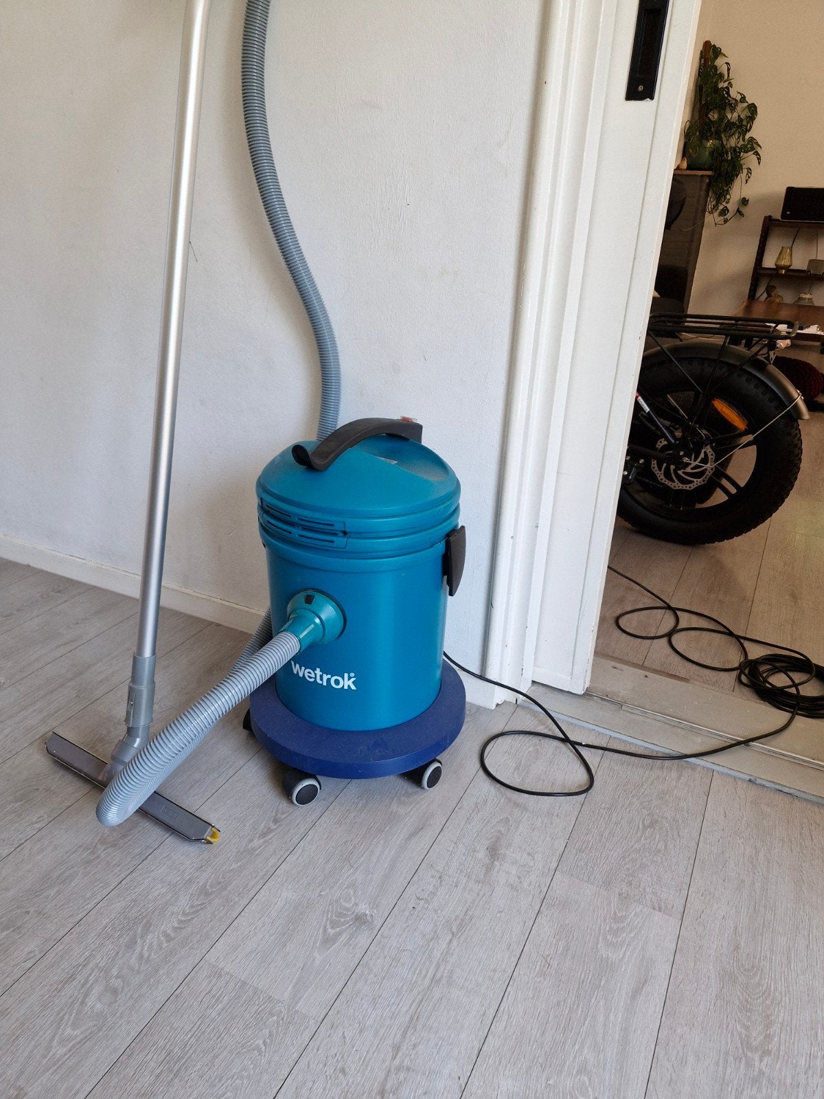 Wetrok Waterstofzuiger - Helemaal Nieuw, Witgoed en Apparatuur, Stofzuigers, Overige merken, Nieuw, Ophalen of Verzenden, Waterstofzuiger