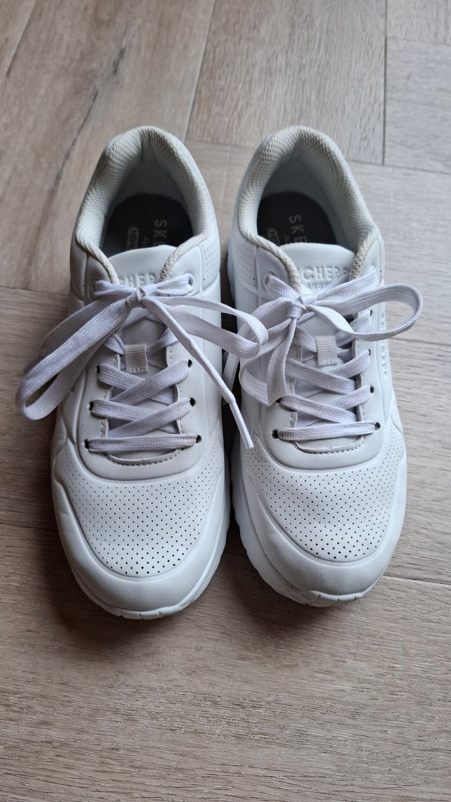 Witte dames Skechers Sportschoenen - Maat 37, Jongen of Meisje, Overige typen, Zo goed als nieuw, Skechers