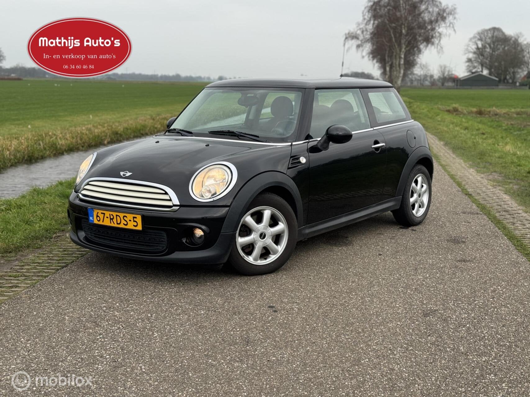 Mini Mini 1.6 One MINIMALIST Business Line nette staat! Airc, Voorwielaandrijving, Euro 5, 40 €/maand, Navigatiesysteem